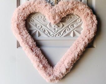 Limited Edition* XtraLarge Yarn Heart Wreath // 18Inch Knit Wreath on wire frame with ribbon //Pink or White Valentine’s Day wreath