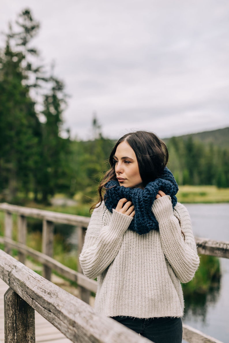 Navy Blue Extra Chunky Cowl // Warm Thick Collared Ribbed Circle Scarf image 2