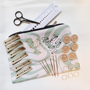 Knitting Notions Small Pouch Set // Your Choice Zipper Knitting Pouch Notions Kit