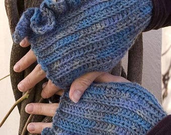 Ruffled Crocheted Wristlets Crochet Pattern - PDF