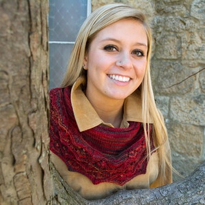 Dragon Tooth Shawlette Knitting Pattern - PDF