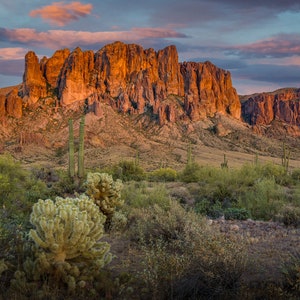 Aberglaube Berge Lost Dutchman State Park Sonnenuntergang Ansicht Apachenspur Arizona