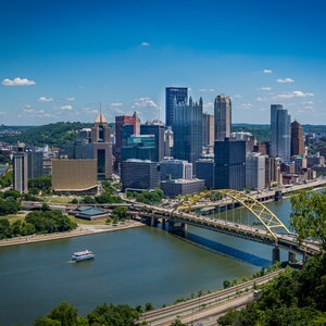 Pittsburgh Pennsylvania Downtown City Skyline and River View