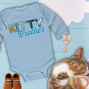 Body de manga larga para bebé, mono personalizado con letras peludas para hermano o hermana felino, regalo para baby shower, regalo para recién nacido, regalo para mamá.