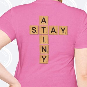 Camiseta STAYtiny UNITE, camiseta STAY Atiny com letras em mosaico, camiseta Stray Kids Ateez KPop Game Fan Merch - cores claras