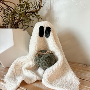 Sherpa halloween ghost - sherpa ghost - halloween decoration - ghost
