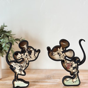 Minnie and Mickey decor- wood decorations- Mickey Mouse decoration- Minnie - valentines
