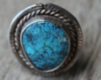 Vintage Sterling and Turquoise Ring Bezel Set Rope Detailing Stamped Marked American Indian Jewelry Statement Ring Hippie Boho SALE Antique