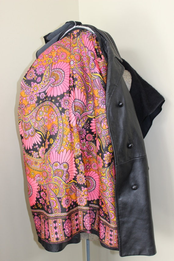 Vintage Leather Black Coat with Groovy Paisley Li… - image 5