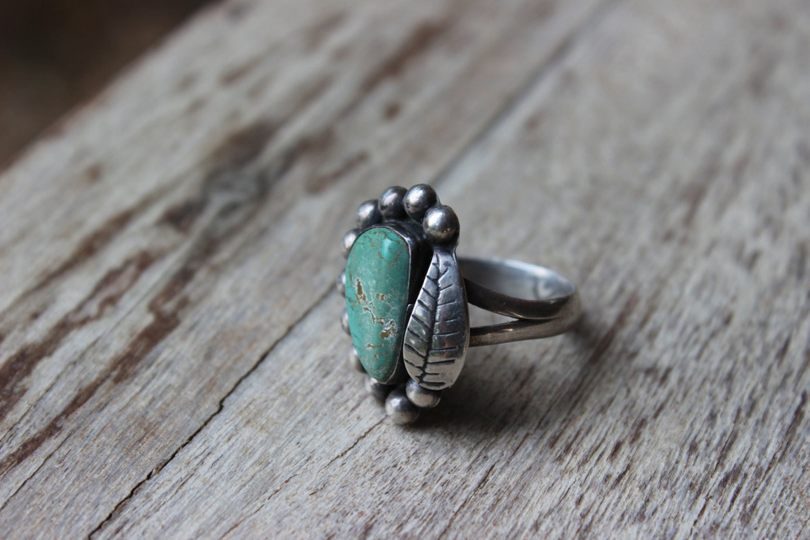 Vintage Old Pawn 925 Sterling Silver and Turquoise Ring Size 8 1/2