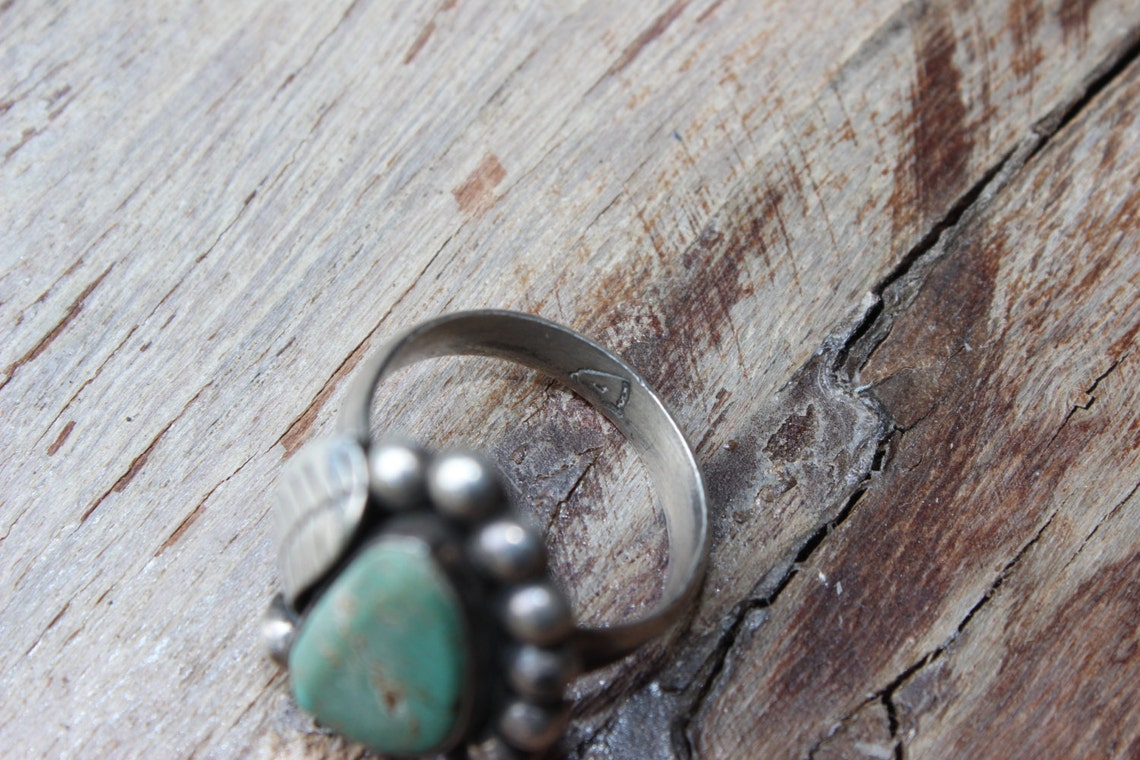 Vintage Old Pawn 925 Sterling Silver and Turquoise Ring Size 8 1/2