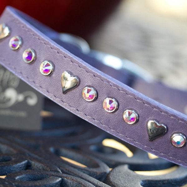 Rhinestone and heart dog collar, Dog Collar with hearts and crystals, 1 inch wide rhinestone collar, heart concho dog collar, swarovski gems