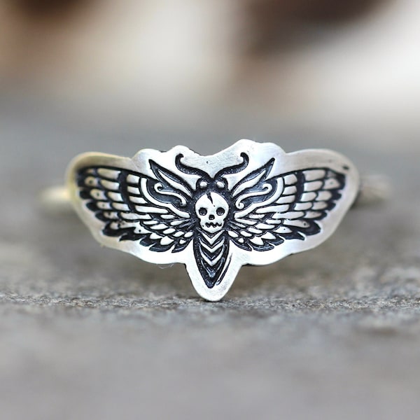 Totenkopf Moth Ring Sterling Silber Totenkopf Motte Ring Hexe Ring Hexe Schmuck Insekt Ring Totenkopf Motte Ring