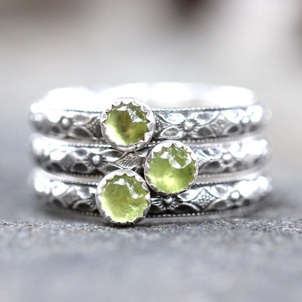 Peridot Ring Sterling Silver Peridot Stacking Ring August Birthstone Ring Art Nouveau Ring Floral Ring Band Dainty Silver Ring Green Stone