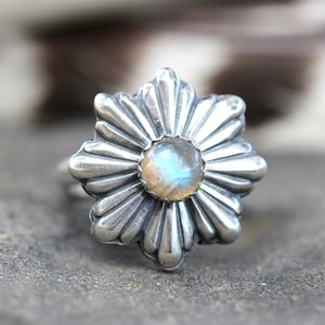 Sterling Silver Labradorite Ring Star Ring Silver Concho Ring Silver Statement Ring Celestial Ring Star Jewelry Sun Ring