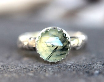 Sterling Silver Prehnite Ring Green Stone Ring Silver Floral Ring Prehnite Jewelry Green Gemstone Ring Prehnite Silver Stacking Ring