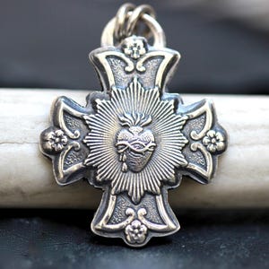 Sterling Silver Sacred Heart Necklace French Catholic Medal Necklace Burning Sacred Heart of Jesus Flower Cross Necklace Heart of Jesus