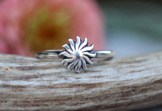 Sun Ring, Silver Sun Ring, Celestial Jewelry, Sterling Silver Sun Ring, Silver Stacking Rings SIZE 6