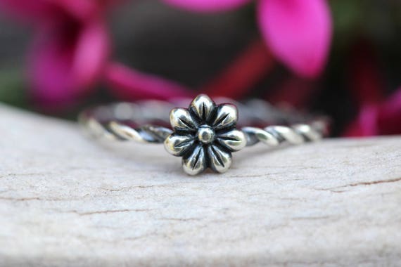 Silver Flower Ring Silver Twist Ring Daisy Stacking Ring Silver Stackable Rings Sterling Twisted Silver Ring Cottagecore Ring