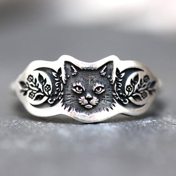 Moon Cat Ring- Sterling Silver Witchy Cat Ring - Celestial Cat Jewelry