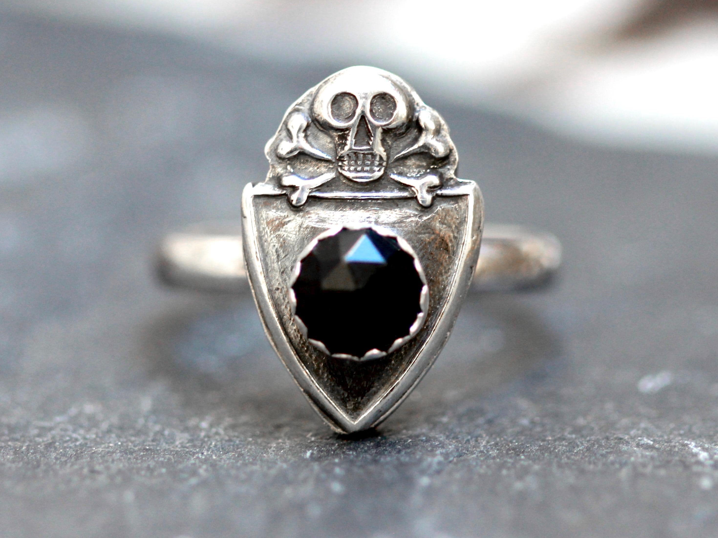 Bague Tête De Mort Vintage Style Keith Richards Johnny Depp - Bague Squelette Skull Occasion