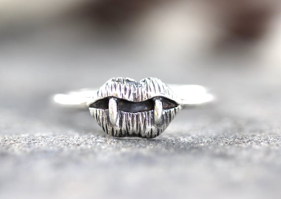 Sterling Silver Vampire Ring Halloween Ring Fangs Ring Lips Ring Silver Spooky Ring Halloween Jewelry Whimsigoth Ring Vampire Jewelry