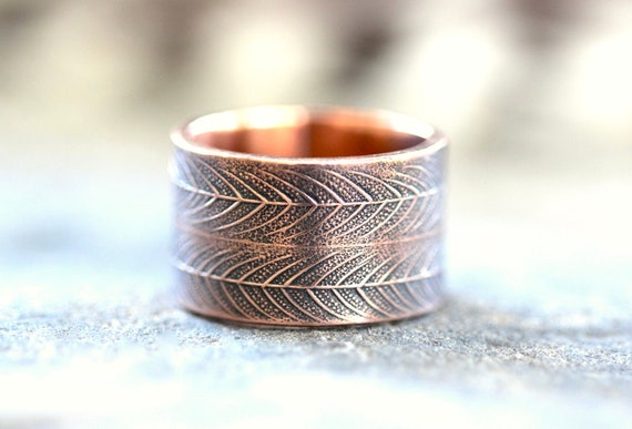 Finally perfected rings! 🥳 Made with copper electroforming and genuine  crystals ✨ : r/jewelrymaking