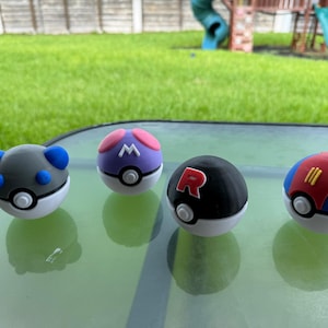 3D Printed Pokeballs