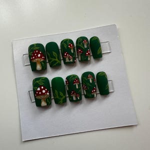 Custom Mushroom Press-On Nails