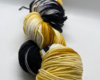 Handpainted sock yarn, fingering yarn, Superwash  Merino, 100 grams-Fennec