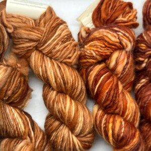 Handspun yarn, Organic Polwarth handpainted yarn, worsted thick and thin Iron Oxide