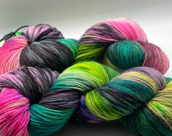 Handpainted sock yarn, fingering yarn, Superwash  Merino-Carousel