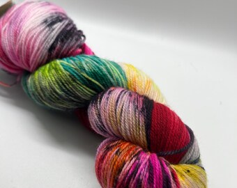 Handpainted sock yarn, fingering yarn, Superwash  Merino-Painting Roses