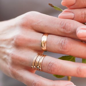 Bague à empiler avec pierres de naissance - Bague avec pierres précieuses personnalisées en or 14 carats, bague en argent délicate, cadeau de bijoux de pierre de naissance personnalisés pour elle, bague RNG image 4