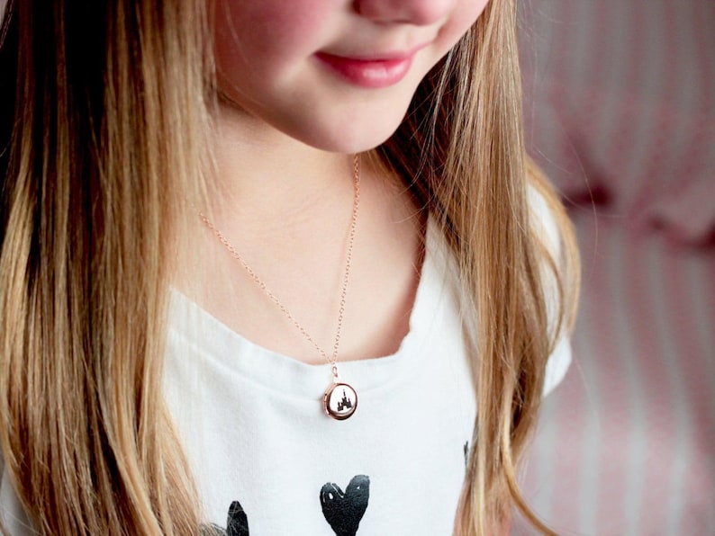 Children's Locket • Personalized Locket • Engraved Locket • Childs Locket • Photo Locket • Locket Necklace • Gift for Kids • MINI MXE1 afbeelding 1