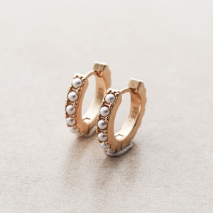 Pearl Huggie Earrings 16mm - Pearl Hoop, Trendy Earrings, Gold or Silver Hoop, Dainty Minimalist Earrings, Hypoallergenic, Every Day ERG