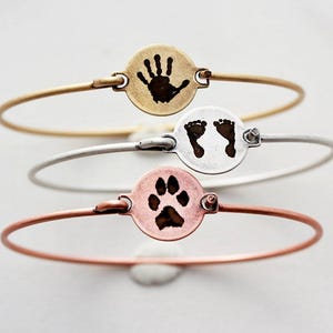 Personalized Pet Gift Paw Print Bracelet / Paw Print Jewelry / Dog Memorial Jewelry / Dog Mom Bracelet / Engraved Paw Print / Dog Paw ZUNO Bild 4