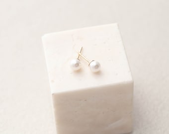 Pearl Stud Earrings - Post Earrings, Pearl Earrings, Hypoallergenic, June Birthstone, Minimal Earrings, Bridal Earrings, Bridesmaid Gift ERG