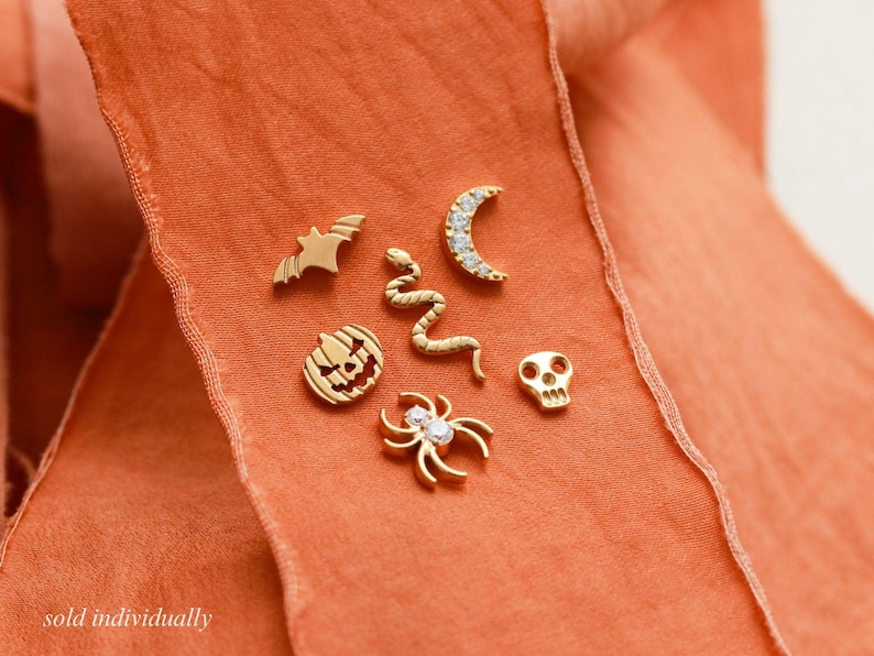 Pumpkin Flat Back Stud Halloween Earrings, Titanium Flat Backs, Flat Back Studs, Jack-o-lantern, Implant Grade, Hypoallergenic, Nap FEXI afbeelding 8