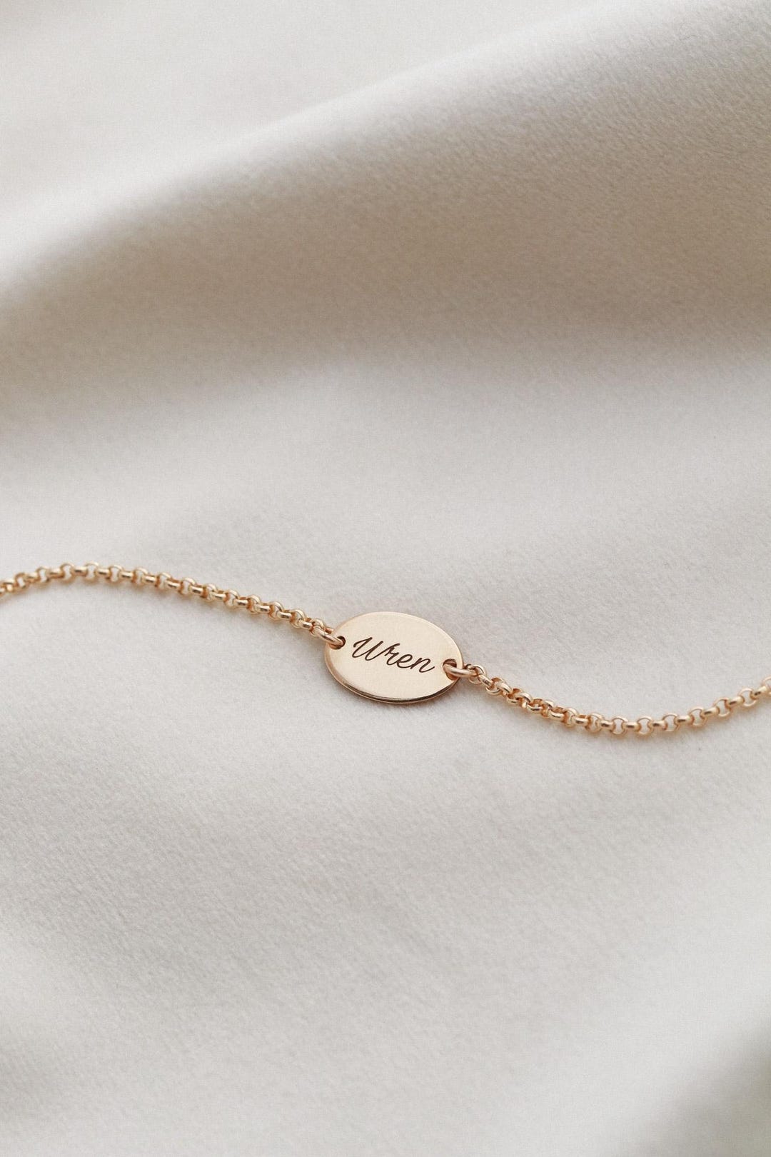 Engraved Oval Bracelet Personalized Name Bracelet 14k Gold Filled Or engraved-oval-bracelet-personalized-name-bracelet-14k-gold-filled-or