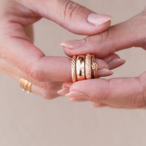 Floral Ring - 14k Gold Filled, Vintage Inspired Gold Ring, Dainty Floral Band, Ornate Gold Filled Ring, Stacking Ring, Carved Floral RNG image 8