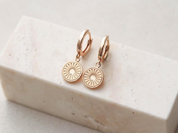 Sunburst Disc Huggies - Minimalist Earrings, Huggie Earrings, Bridesmaid Earrings, Trendy Earrings, 24/7, Hypoallergenic, Sun Earrings LUMA
