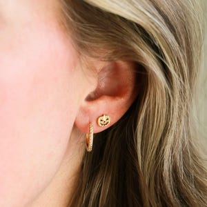 Pumpkin Flat Back Stud Halloween Earrings, Titanium Flat Backs, Flat Back Studs, Jack-o-lantern, Implant Grade, Hypoallergenic, Nap FEXI afbeelding 3