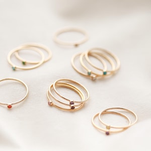 Bague à empiler avec pierres de naissance - Bague avec pierres précieuses personnalisées en or 14 carats, bague en argent délicate, cadeau de bijoux de pierre de naissance personnalisés pour elle, bague RNG image 5