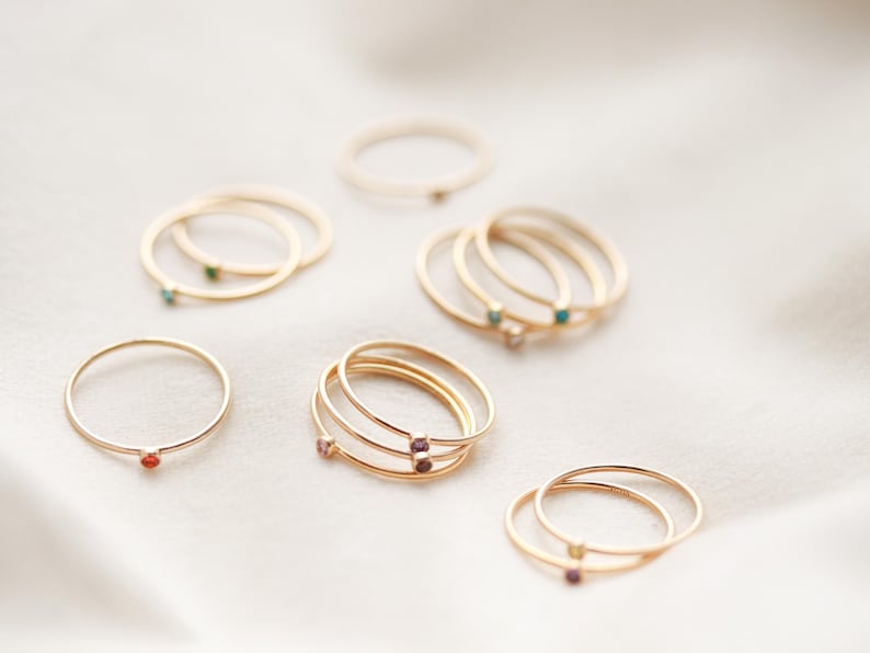 Bague à empiler avec pierres de naissance - Bague avec pierres précieuses personnalisées en or 14 carats, bague en argent délicate, cadeau de bijoux de pierre de naissance personnalisés pour elle, bague RNG image 5