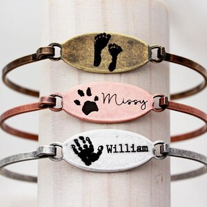 Personalized Pet Gift Paw Print Bracelet / Paw Print Jewelry / Dog Memorial Jewelry / Dog Mom Bracelet / Engraved Paw Print / Dog Paw ZUNO Bild 6