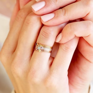 Bague à empiler avec pierres de naissance - Bague avec pierres précieuses personnalisées en or 14 carats, bague en argent délicate, cadeau de bijoux de pierre de naissance personnalisés pour elle, bague RNG image 7