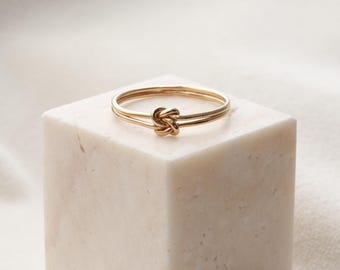 Love Knot Ring - 14k Gold Filled Knot Ring, Dainty Promise Ring, Symbol of Love, Stacking Ring, Meaningful Gift for Her, Gold Ring RNG