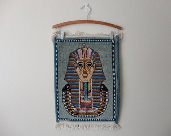 VINTAGE egyptian king tut SOUVENIR RUG or small mat - king tut wall hanging tapestry rug - egyptian decor - Tutankhamen Egyptian pharaoh