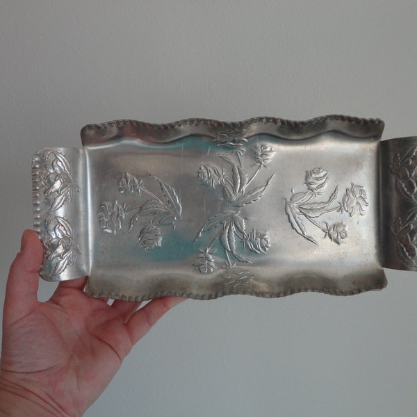 VINTAGE rose floral ALUMINUM TRAY - handwrought | tooled | hammered aluminum tray - rose garden party decor - please read listing